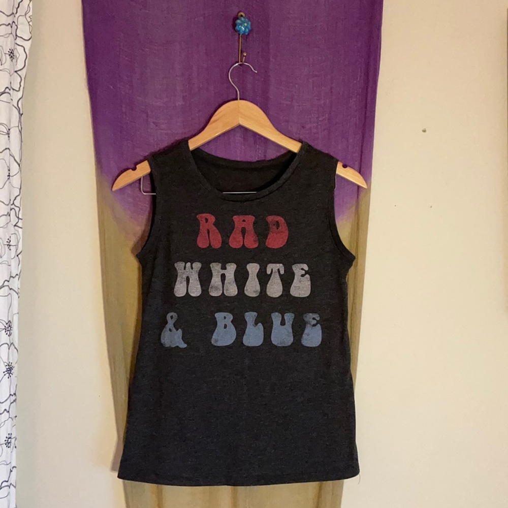 Cute tank top!